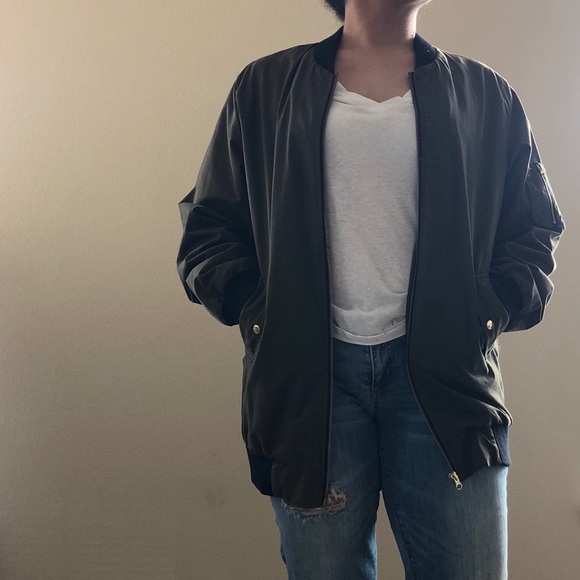 Extended Bomber Jacket - Picture 7 of 8